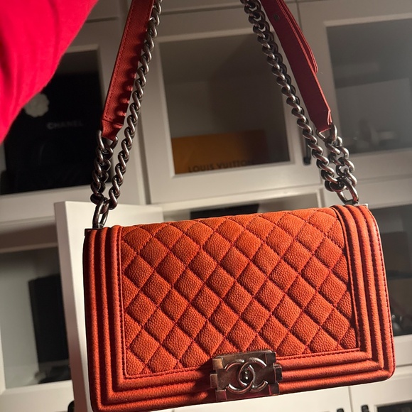 Chanel Boy Medium Red Caviar silver hardware - Picture 3 of 10